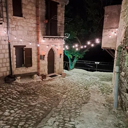 La Casa Del Poeta , Un Romantico Da Mille E Notte *